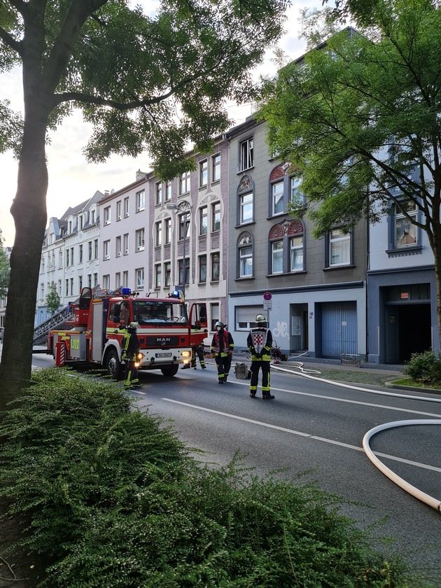 FW-DO: 13.08.2021 Zeitgleich zwei Wohnungsbrände in Wickede und der Innenstadt