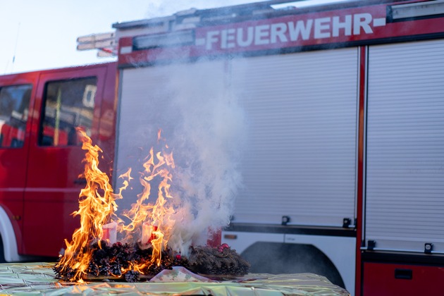 FW-LFVSH: Feuerwehr gibt Tipps für eine sichere Winter- und Weihnachtssaison