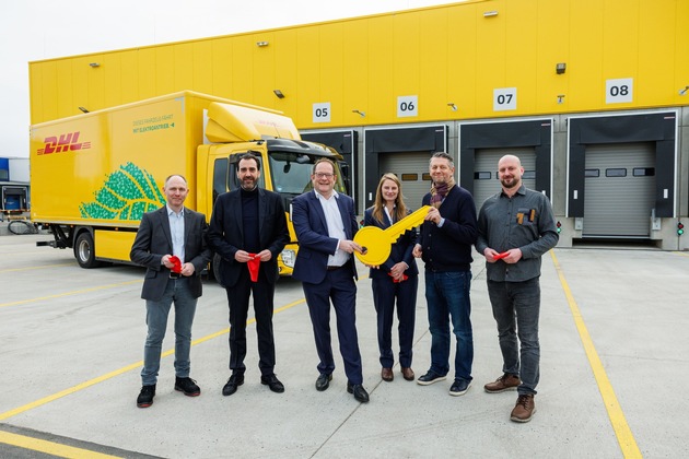 PM: DHL Freight feiert Eröffnung seines neuen Logistik-Terminals in Berlin City / PR: DHL Freight officially inaugurates its new logistics terminal in Berlin