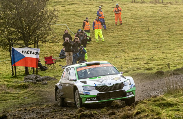 Rallye Großbritannien: Spiel, Satz und WRC 2 Pro-Titel* für SKODA Werksfahrer Kalle Rovanperä und Jonne Halttunen (FOTO)