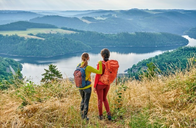 Thüringer Tourismus GmbH: Wandern mit Wow-Effekt: 7 Wege in Thüringen, die Dich zum Staunen bringen