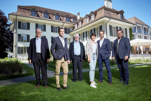 Medienmitteilung Seminar- und Boutiquehotel Schloss Hünigen: Der Direktorenwechsel erfolgt «en famille»