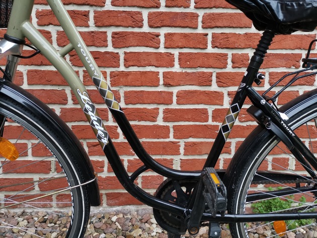 POL-OS: Dissen: Pizzeria von Einbrechern heimgesucht - Wem gehört das Fahrrad? (FOTO)