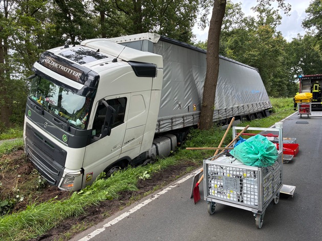 POL-CUX: Vollsperrung L128 nach Verkehrsunfall