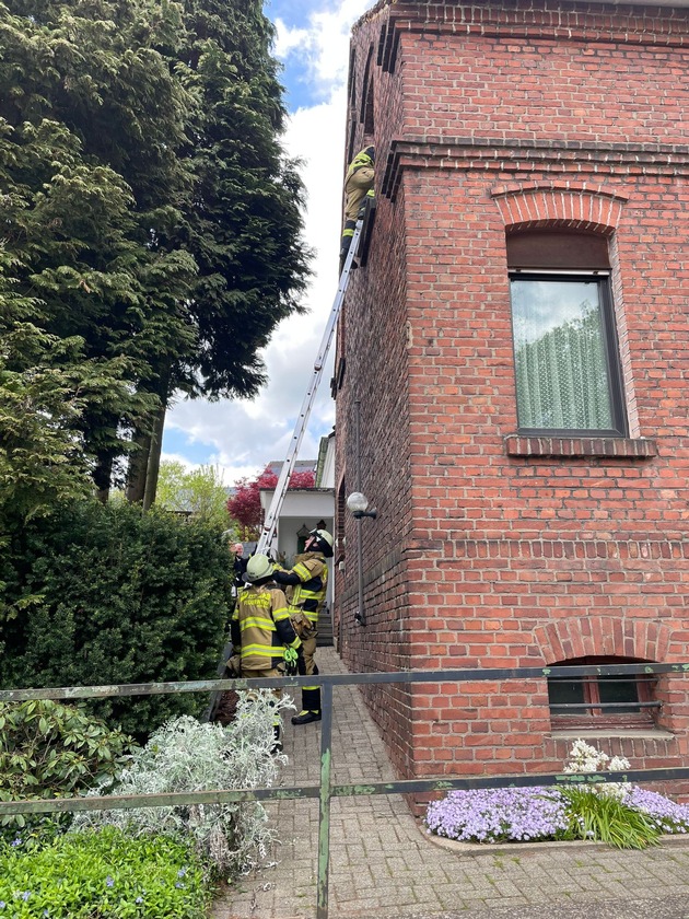 FW-EN: Fünf Einsätze für die Feuerwehr am Wochenende: Gasmelder hatte angeschlagen und der Rettungsdienst wurde unterstützt