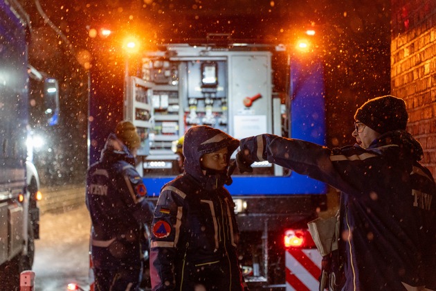THW LVBEBBST: Über 1.000 Einsatzkräfte des THW beim Stromausfall Berliner SW aktiv