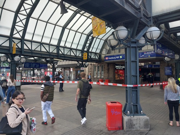 BPOL-HH: Herrenloser Trolley sorgte für Einsatzmaßnahmen der Bundespolizei am Hamburger Hauptbahnhof-Eigentümer durch Videosichtung und Fahndung festgestellt-