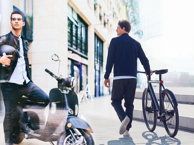 ADAC SE bietet elektrische Zweiräder bundesweit an / Neben E-Bikes jetzt auch E-Motorroller im Programm / Neues bundesweites Abo-Angebot im Frühjahr 2020 geplant