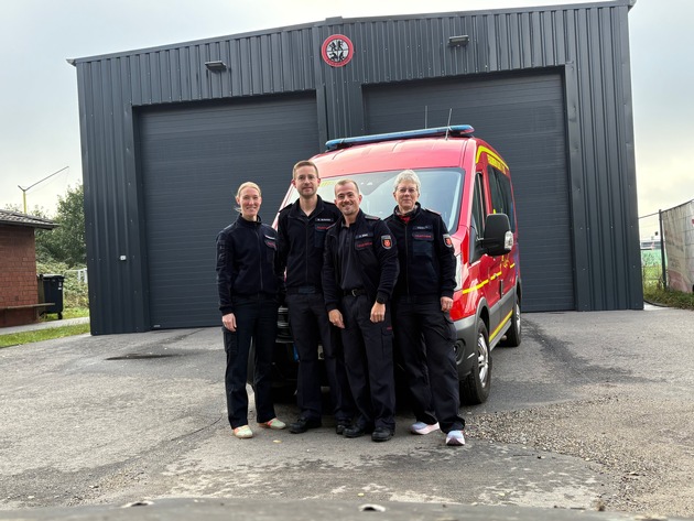 FW-KLE: Vier Klever Feuerwehrleute meistern den Firefighter Stair Climb
