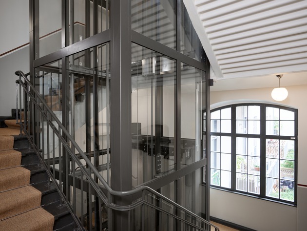 Aufzug-Lifting endlich leicht gemacht: Schindler startet Modernisierungsoffensive mit passgenauen Lösungen