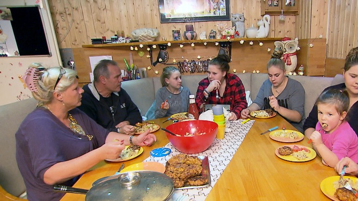 Sarah-Janes Übernachtungsidee und Haralds Plan / &quot;Die Wollnys - Eine schrecklich große Familie!&quot;