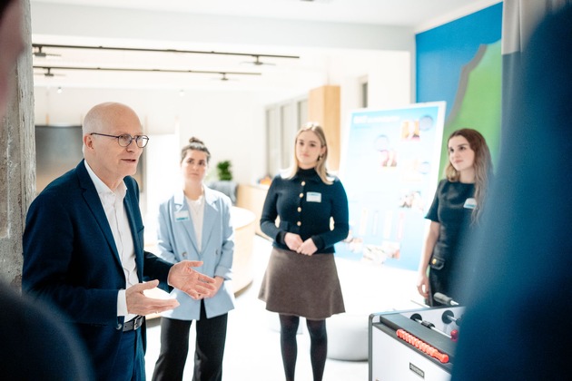 Vom traditionellen Büro zur modernen Arbeitswelt: BAT Germany eröffnet neu gestaltetes Büro in Hamburg