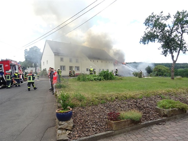 POL-PDWIL: Brand eines landwirtschaftlichen Gebäudes