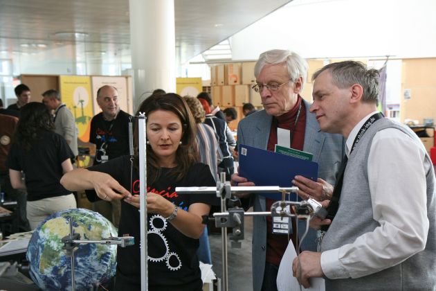 Deutsche Physikprojekte bei europäischem Bildungsfestival ausgezeichnet / Gesamtmetall fördert Good-practise-Austausch europäischer Lehrkräfte (mit Bild)