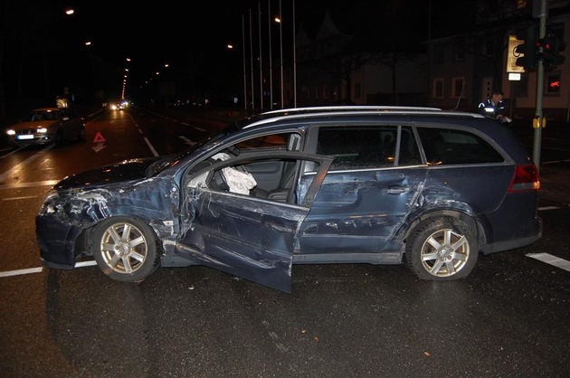 POL-PPWP: Verkehrsunfall mit verletzter Person und hohem Sachschaden