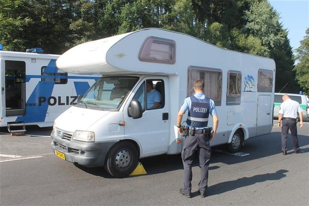 POL-VDKO: Verkehrskontrolle des Fernreiseverkehrs