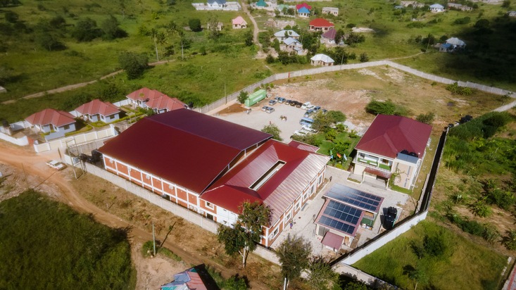 action medeor Tansania eröffnet neues Medikamentenlager