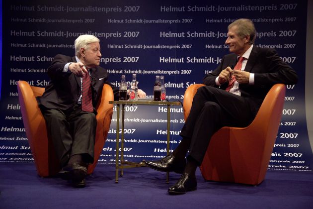 Helmut-Schmidt-Journalistenpreis 2007: Gewinner geehrt / Ex-Kanzler nahm persönlich an der Auszeichnung kritischer Wirtschafts- und Verbraucherjournalisten in Hamburg teil