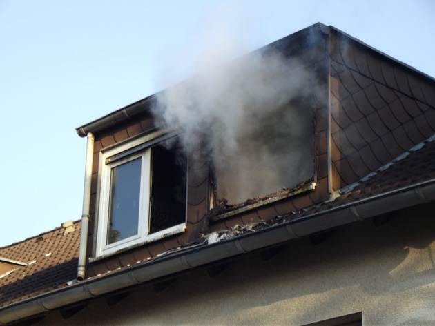 FW-DO: 10.05.2017 - Feuer in Hombruch,
Zwei Verletzte nach Wohnungsbrand