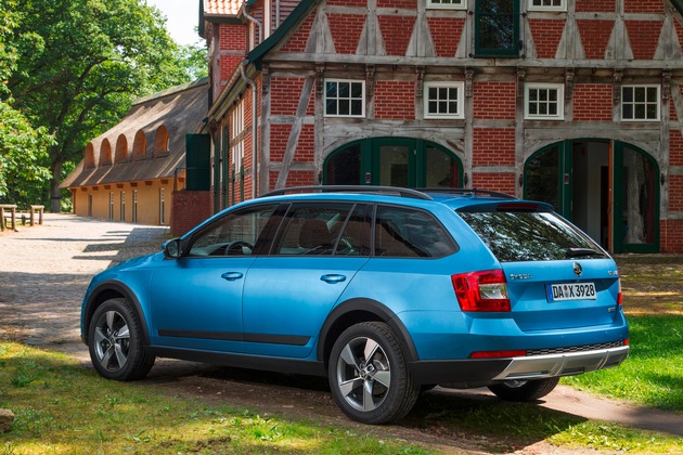 Doppelsieg für SKODA: Octavia Scout und Superb 4x4 sind ,Allradautos des Jahres&#039; (FOTO)