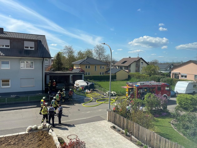 Feuerwehr Weil: Garagenbrand im Ortsteil Haltingen