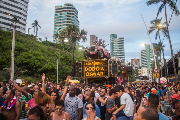 Nicht nur in Köln: Ford unterstützt Karneval in Brasilien (FOTO)