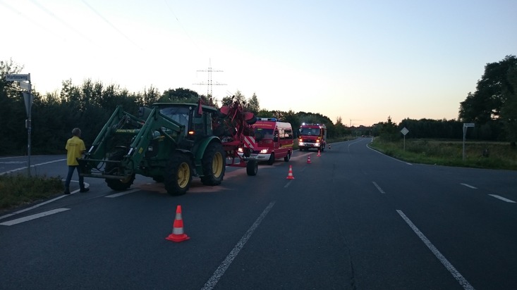 FW-WRN: Lange Ölspur beschäftigt Feuerwehr