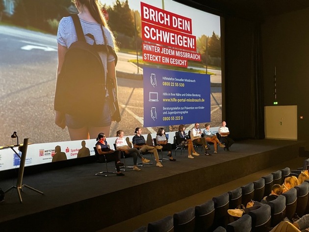 POL-DA: Südhessen: Präventionskampagne &quot;Brich Dein Schweigen&quot;/Über 3000 Schülerinnen und Schüler in südhessischen Kinos