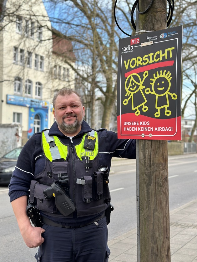 POL-DO: Von Asche, Staub und Würgeschlangen: Neuer Bezirksdienstbeamter bleibt in seinem Hörder Polizeirevier