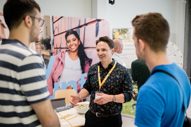 Invitation aux médias pour le Career Day du 13 mai 2025 de la Haute école spécialisée bernoise Technique et informatique