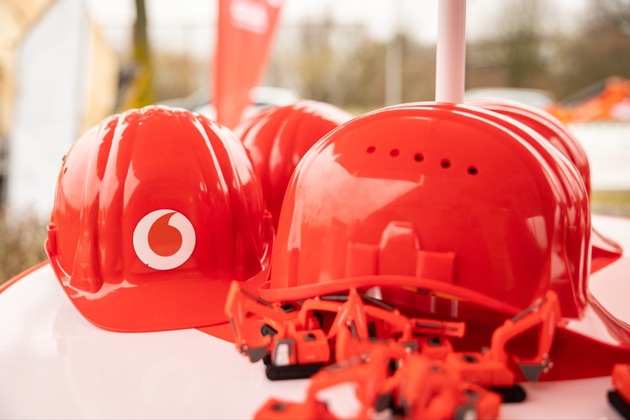 Spatenstich für Münster: Jetzt baut Vodafone Glasfaser aus