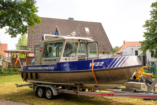 POL-EL: Meppen - Neues Boot der Wasserschutzpolizei in Meppen vorgestellt