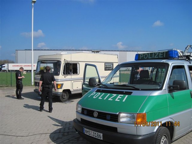 POL-SE: Elmshorn - Großer Andrang bei Wohnwagen-Wiegeaktion der Autobahnpolizei Elmshorn