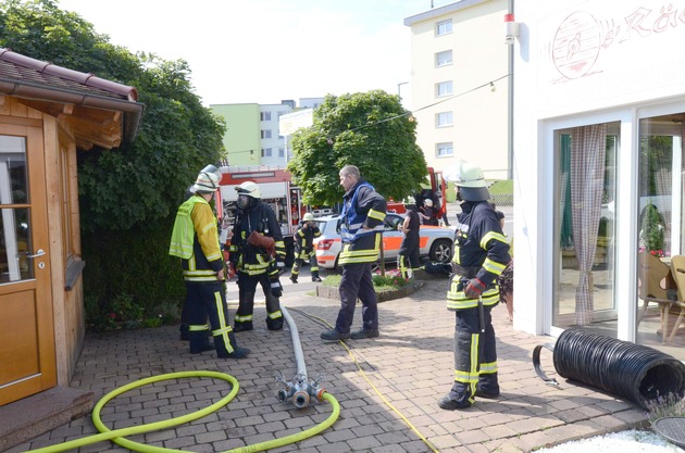 KFV-CW: Heizungsanlage löst Kellerbrand bei Reifenhändler aus