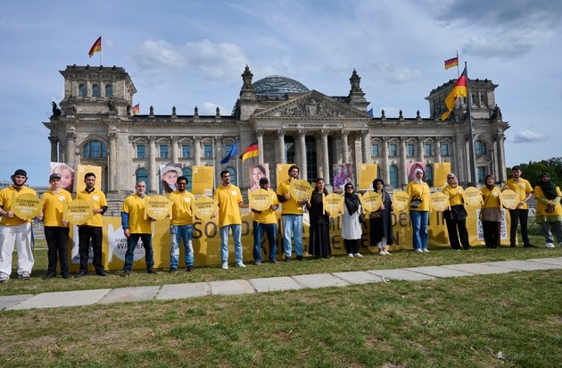 Islamic Relief Deutschland e.V.: "Speisen für Waisen": Hilfsaktion startet mit Kundgebung vor dem Reichstag - Solidarität mit Kindern in Kriegs- und Krisengebieten