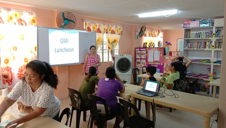 Netzwerken, austauschen, gemeinsam in die Zukunft blicken Partnerorganisation leitet anregendes Mikrokredit-Empfängertreffen auf den Philippinen