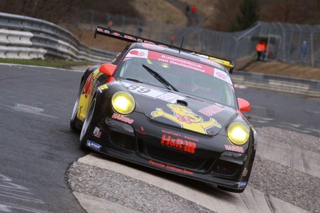 Der berühmte Eifel-Marathon &quot;24-Stunden-Rennen&quot; auf dem Nürburgring steht bevor und die Voraussetzung für das HARIBO Team-Manthey sind bestens! (mit Bild)