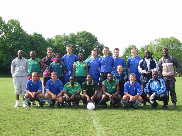 POL-GOE: (601/03) Fußballturnier Kamerun: Faire Göttinger Polizei belegt Platz 2