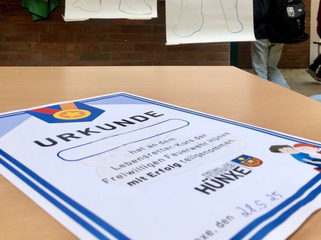 FW Hünxe: Projektwoche &quot;Erste Hilfe und Brandschutz&quot; in der Grundschule Drevenack
