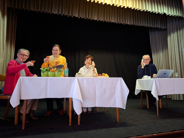 POL-OS: Osnabrück/Hasbergen: Theaterstück &quot;Fall ich drauf rein? - NEIN!&quot; feiert 100. Aufführung in Hasbergen