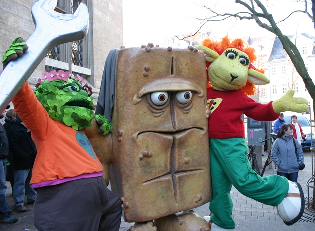 Bernd das Brot steht wieder vor dem Erfurter Rathaus