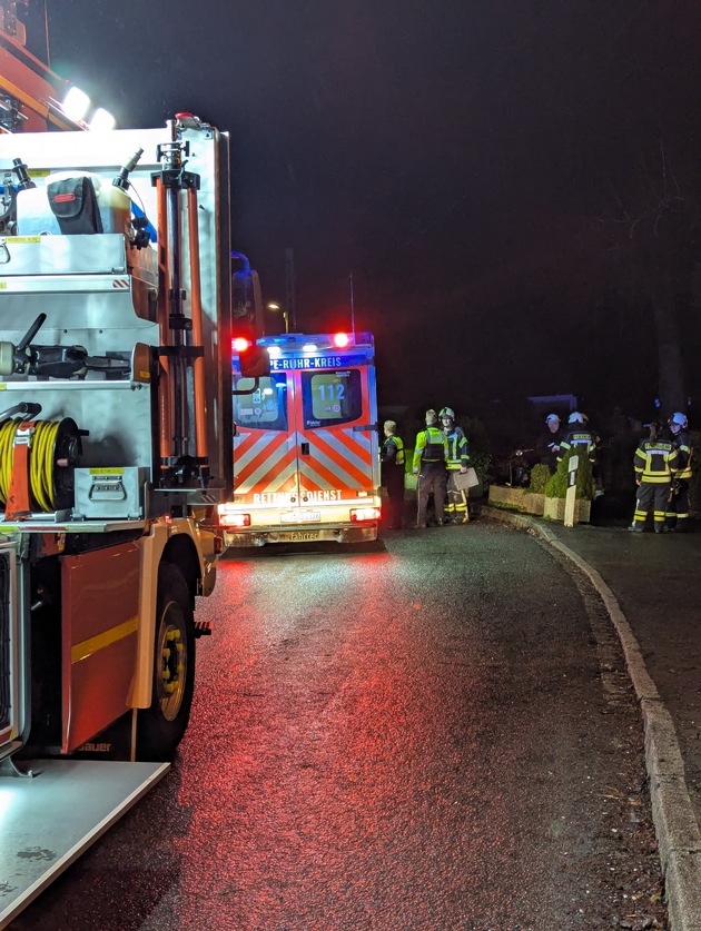 FW-EN: Feuerwehr seit dem Abend im Dauereinsatz