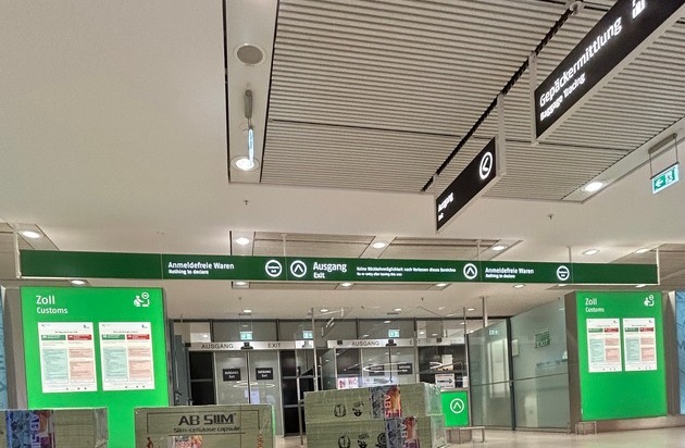 HZA-HB: Zoll am Flughafen verhindert Schlimmeres / Zoll findet 1000 verbotene Abnehmtabletten in Reisegepäck