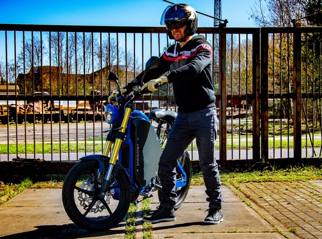 eROCKIT: Das Motorrad der Zukunft startet Online-Vorverkauf
