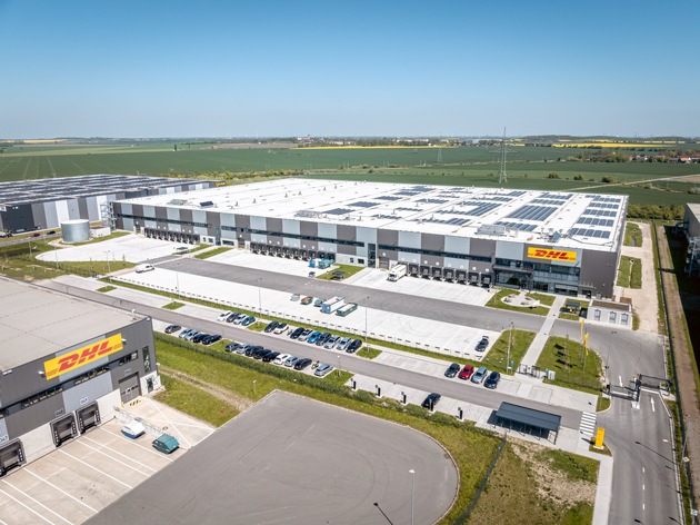 PM: DHL Supply Chain investiert in klimaneutralen Ausbau: Neues Logistikzentrum stärkt Leipzig/Halle als europäisches Fracht-Drehkreuz. / PR: DHL Supply Chain invests in climate-neutral expansion: New logistics center strengthens Leipzig/Halle as Eur