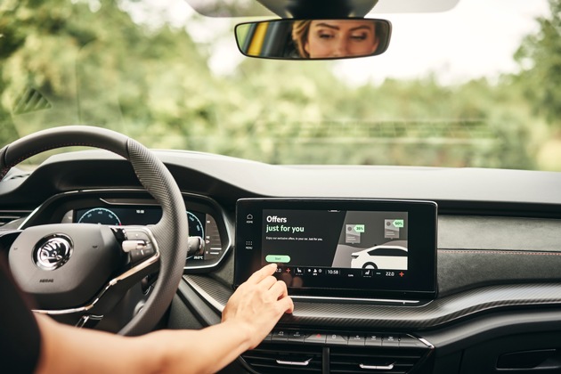 Škoda erweitert In-Car-App ‚Angebote‘: Rabatte und besondere Offerten jetzt in acht Märkten verfügbar
