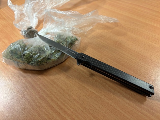 POL-HA: Erst Festnahme nach Haftbefehl, dann Drogen- und Messerfund - Schwerpunktdienst der Polizei hält Wehringhausen sicher