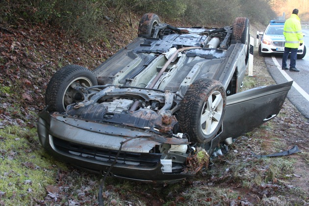 POL-PDKL: A63/Göllheim, Zu schnell in die Ausfahrt gefahren