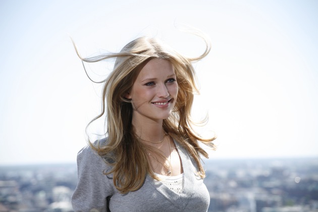 OTTOs neues Topmodel: Mit Toni Garrn startet die Herbst/Winter-Saison (mit Bild)