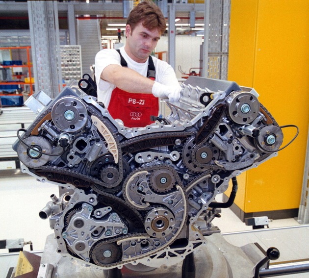 Zehn Jahre Audi Motorenwerk in Ungarn